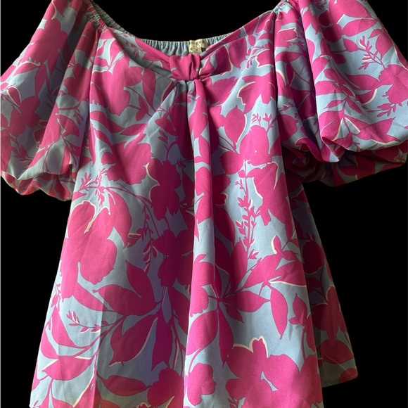 Umgee Tops - UMGEE women Size M PUP shoulder Off blouse pink and Blue color